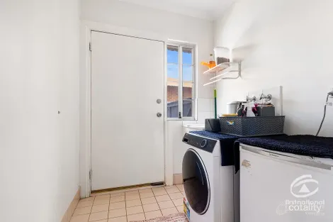 Property photo of 2B Wedge Place Millars Well WA 6714