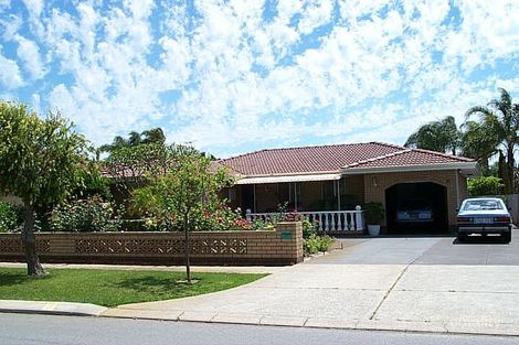 3 Gannet St, Stirling, WA 6021