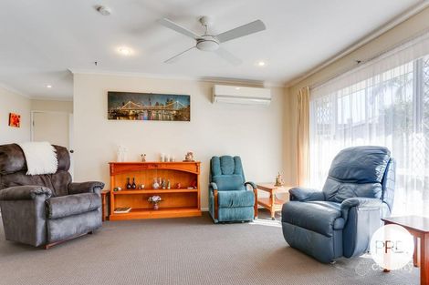 Property photo of 8 Scarlett Street Daisy Hill QLD 4127