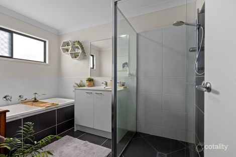 Property photo of 80 Brentwood Drive Ebbw Vale QLD 4304