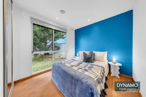 Property photo of 7 Navarre Court Meadow Heights VIC 3048