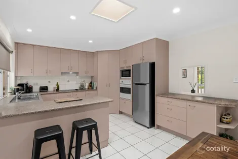 Property photo of 32 Cosme Place Bridgeman Downs QLD 4035