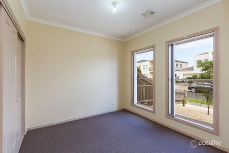 Property photo of 15 Egan Close Werribee VIC 3030