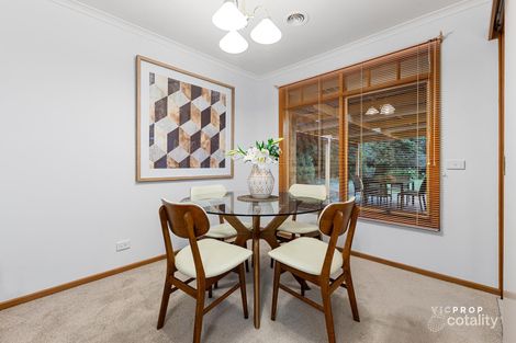 Property photo of 61 Segarta Circuit Ferntree Gully VIC 3156