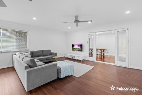 Property photo of 16 Dunbil Avenue Ferny Hills QLD 4055