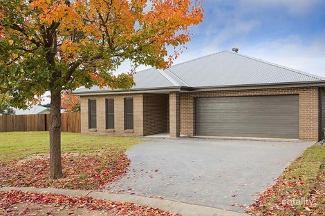 Property photo of 3 Lansdown Place Moss Vale NSW 2577