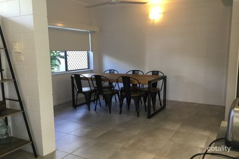 Property photo of 12 Dahlia Close Mooroobool QLD 4870