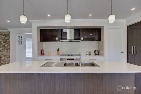 Property photo of 9 Leconfield Drive Bombira NSW 2850