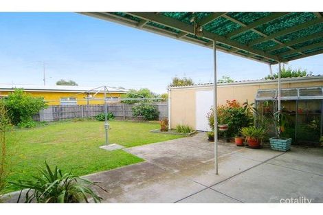 Property photo of 6 Marchant Avenue Reservoir VIC 3073