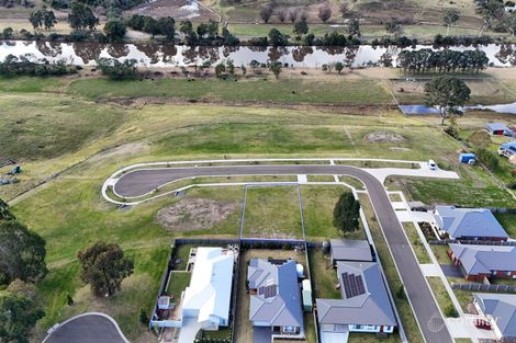 5 Rakali Cl, Swan Reach, VIC 3903