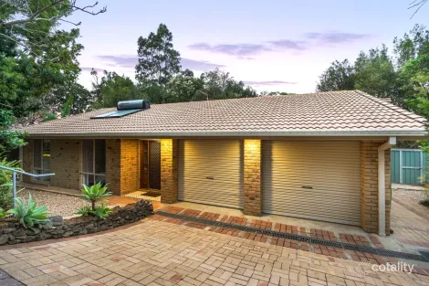 7 REGAL CT, HIGHLAND PARK, QLD 4211