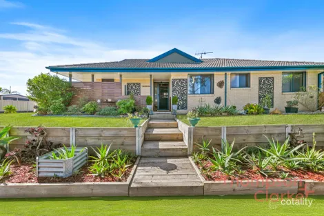 63 Ferraby Dr, Metford, NSW 2323