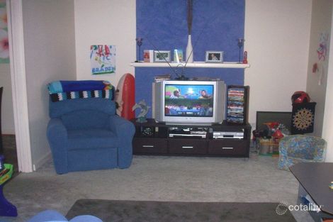 Property photo of 8 Mercedes Court Pooraka SA 5095