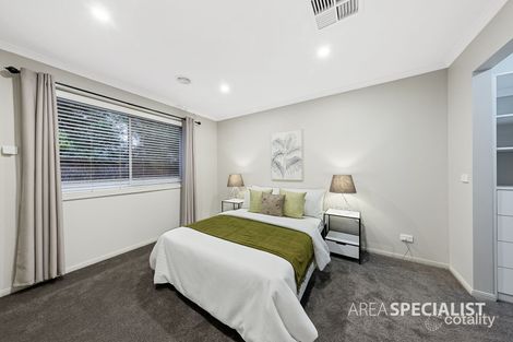 Property photo of 29 Nullarbor Place Caroline Springs VIC 3023