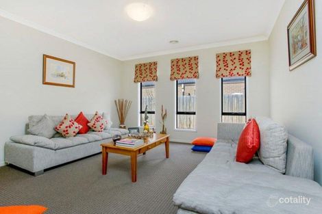 Property photo of 31 Birchgrove Way Taylors Hill VIC 3037