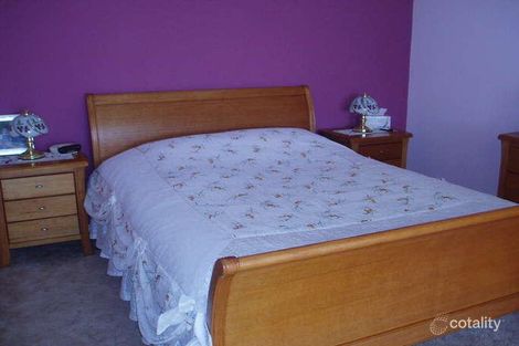 Property photo of 38 Redwood Avenue Hampton Park VIC 3976