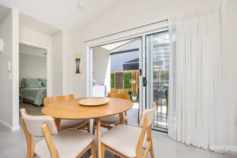 66/2-20 Island View Dr, Urangan, QLD 4655