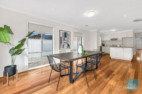 Property photo of 39 Dunstall Gardens Caroline Springs VIC 3023