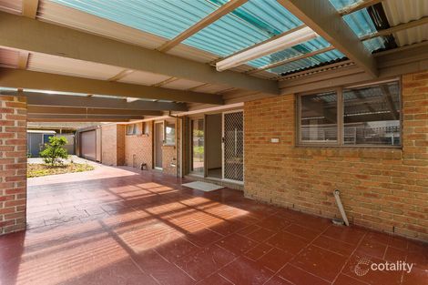 Property photo of 2 Lindenow Court Cranbourne North VIC 3977