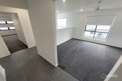 Property photo of 26 Sewells Circuit Spring Mountain QLD 4300