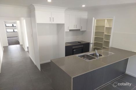 Property photo of 26 Sewells Circuit Spring Mountain QLD 4300