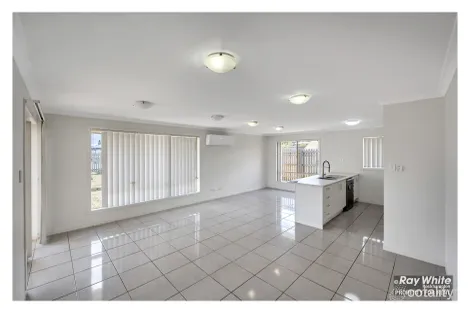 Property photo of 12 Taramoore Road Gracemere QLD 4702