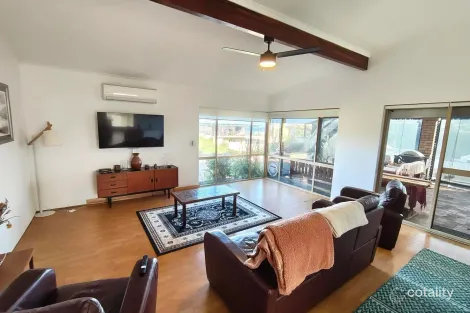 Property photo of 3 Hayton Place Binningup WA 6233