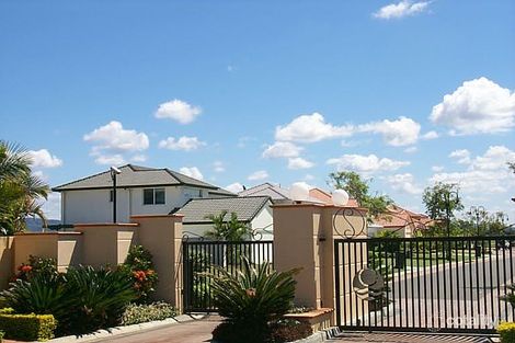 Property photo of 17 Prosperity Drive Helensvale QLD 4212