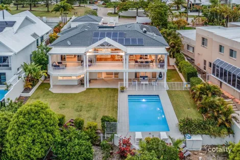 5702 Observation Cres, Hope Island, QLD 4212