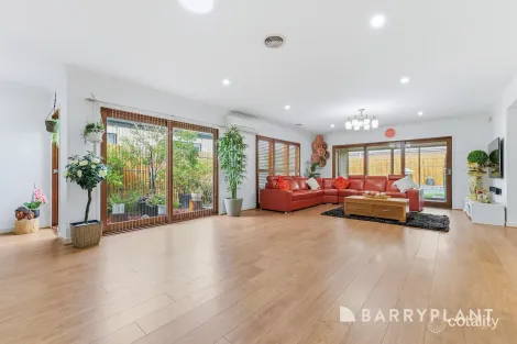 Property photo of 13 Jianni Way Berwick VIC 3806