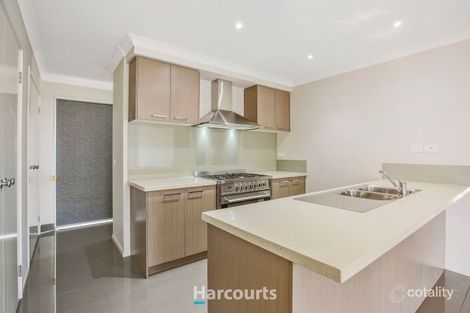 Property photo of 15 Graziers Crescent Clyde North VIC 3978