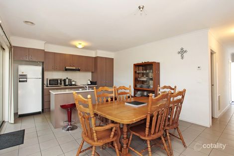 Property photo of 2/13 Linda Place Kurunjang VIC 3337