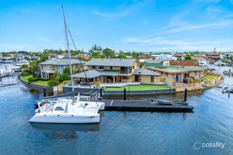 Property photo of 12 Rabaul Avenue Runaway Bay QLD 4216