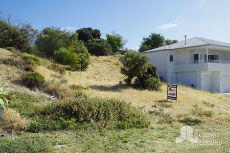 11 CARRAMAR ST, BINNINGUP, WA 6233