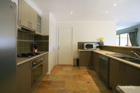 Property photo of 48 Tantallon Boulevard Beaconsfield VIC 3807