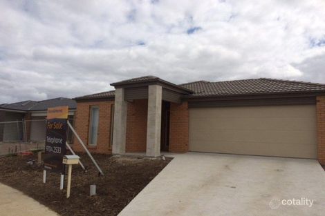 Property photo of 26 Ferrari Drive Cranbourne East VIC 3977