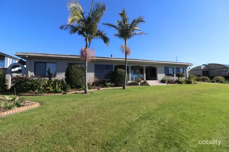 Property photo of 27 Lakeside Drive Mallacoota VIC 3892