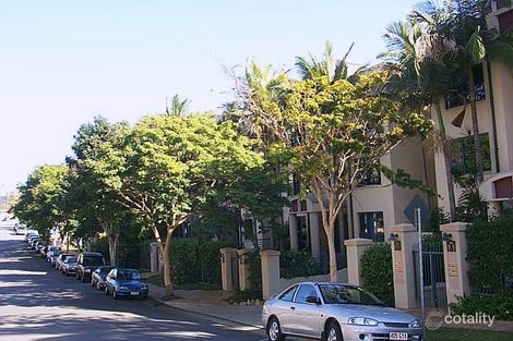 Property photo of 7/78 Cairns Street Kangaroo Point QLD 4169