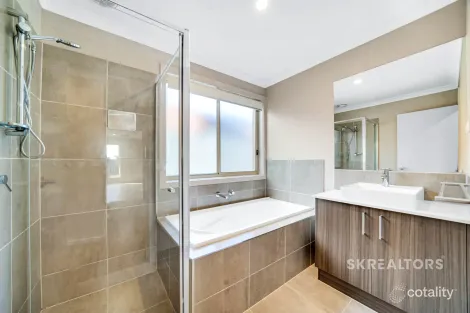 Property photo of 17 Cottrell Street Weir Views VIC 3338