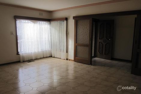 Property photo of 5 Stonehaven Drive Thomastown VIC 3074