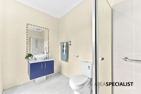 Property photo of 17 Aspendale Place Lyndhurst VIC 3975