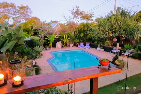 Property photo of 36 Hutton Avenue Wynnum QLD 4178