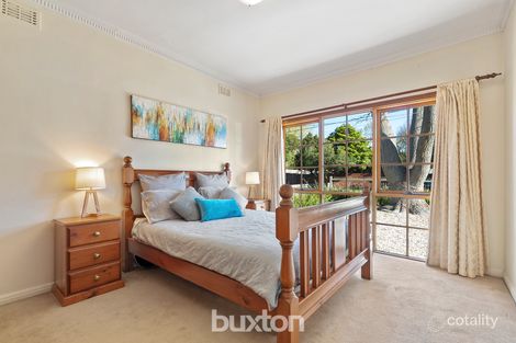 Property photo of 3 Surrey Street Bentleigh East VIC 3165