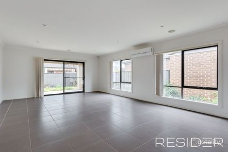 Property photo of 12 Dalziel Drive Mernda VIC 3754