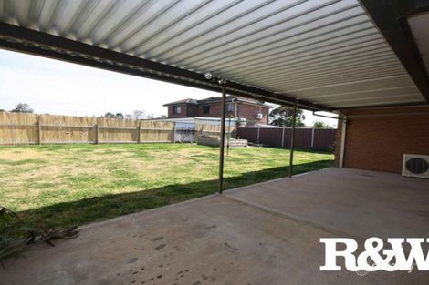 Property photo of 102 Colebee Crescent Hassall Grove NSW 2761