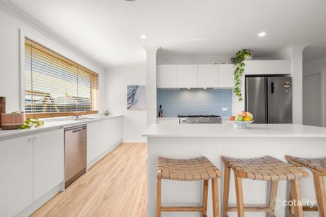 Property photo of 17 Oakmont Close Heddon Greta NSW 2321
