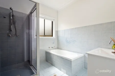 Property photo of 6 Ocean Beach Drive Shellharbour NSW 2529