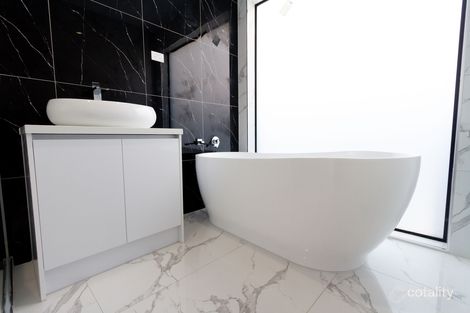 Property photo of 136 Juscelina Drive Craigieburn VIC 3064