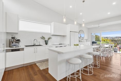 Property photo of 21 Curl Curl Parade Curl Curl NSW 2096