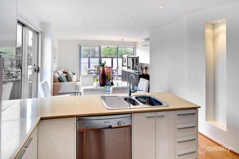 Property photo of 4/300-302 Inkerman Street St Kilda East VIC 3183